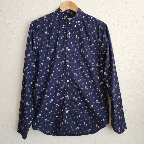 GAP Floral Button Down Shirt - Picture 1 of 4